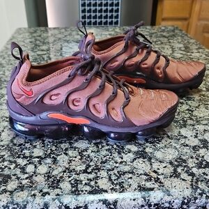 Nike Air VaporMax Plus Sneakers in Brown and Red